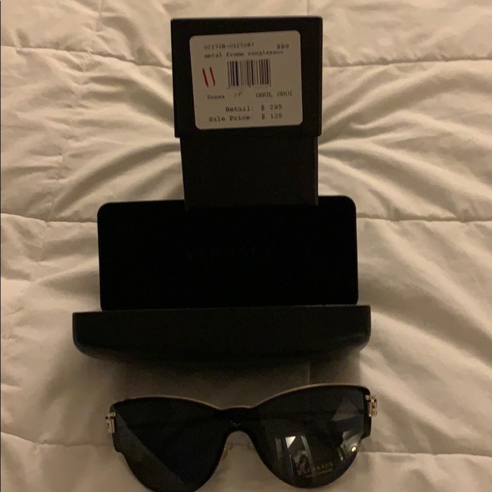 Sun glasses